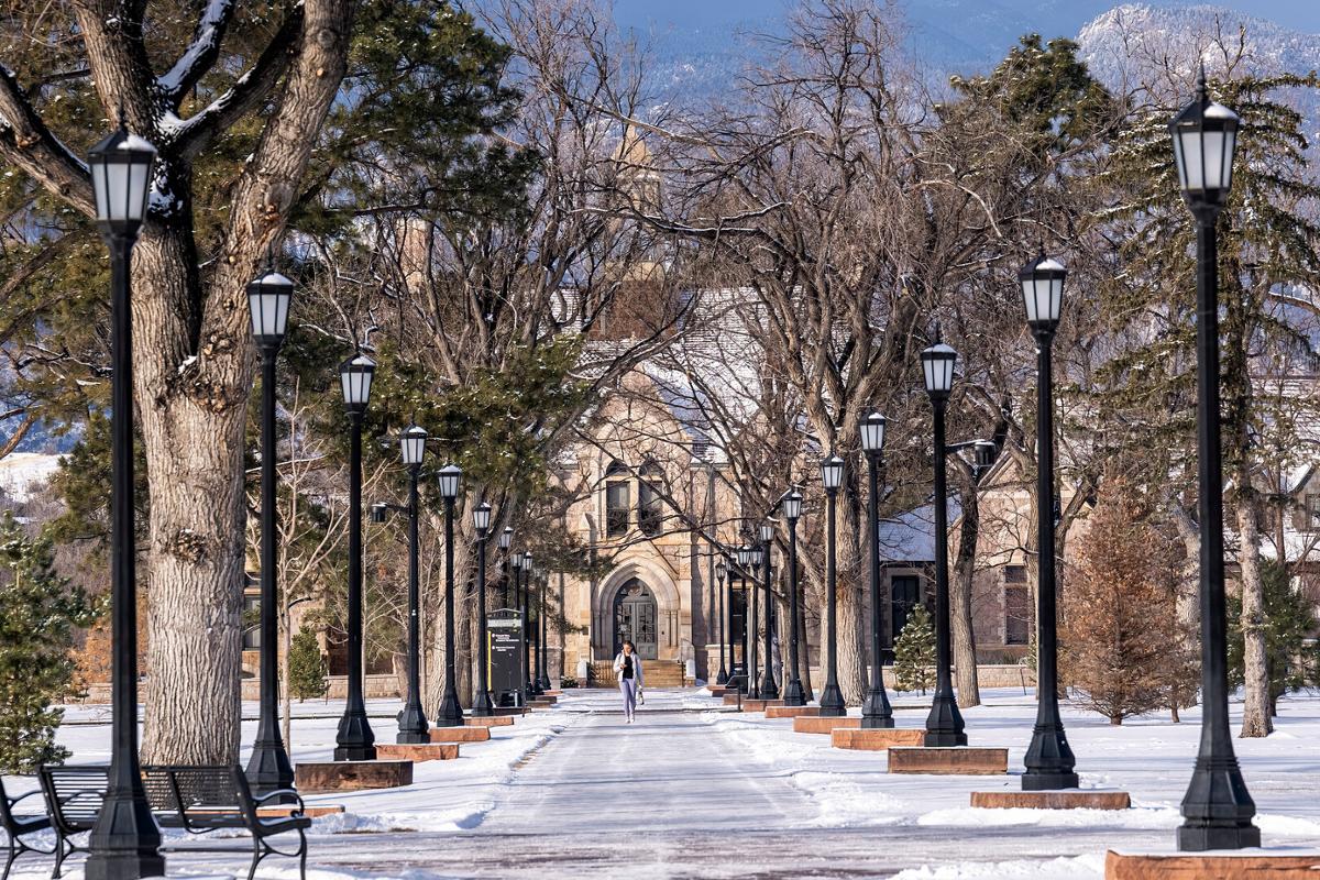 Cutler Hall on Jan. 18, after a moderate, overnight snowfall. Photo by Lonnie Timmons III
